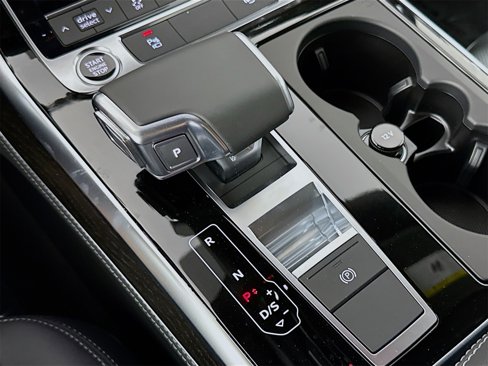 New 2025 Audi Q8 Premium Plus image 17