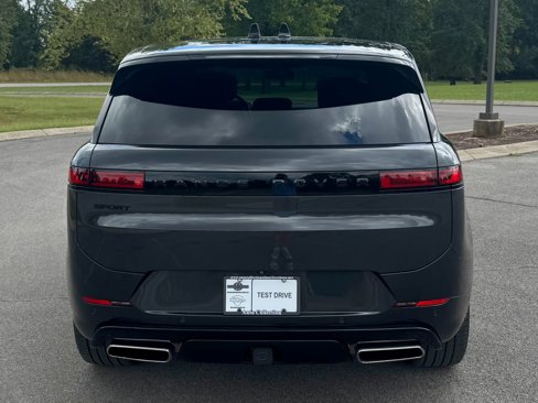 Used 2024 Land Rover Range Rover Sport Autobiography image 5