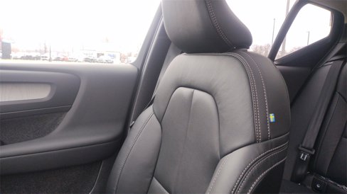 New 2025 Volvo XC40 B5 Ultra w/ Climate Package image 23