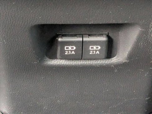 Used 2021 Toyota RAV4 XLE image 17