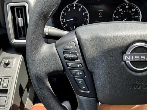 Certified 2025 Nissan Frontier SV image 22