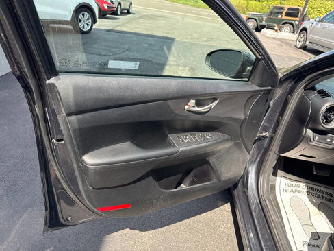 Used 2019 Kia Forte LXS image 13