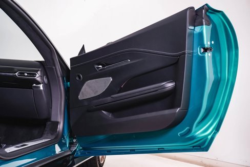 New 2025 Aston Martin V8 Vantage Coupe image 18