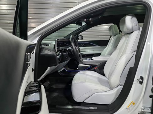 Used 2024 Cadillac Lyriq Luxury w/ LPO, Floor Liner Package image 13