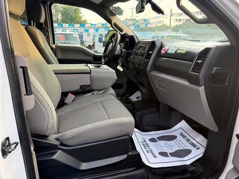 Used 2017 Ford F250 XL w/ Power Equipment Group image 10