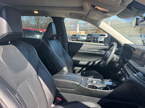 Used 2024 INFINITI QX60 Luxe image 17