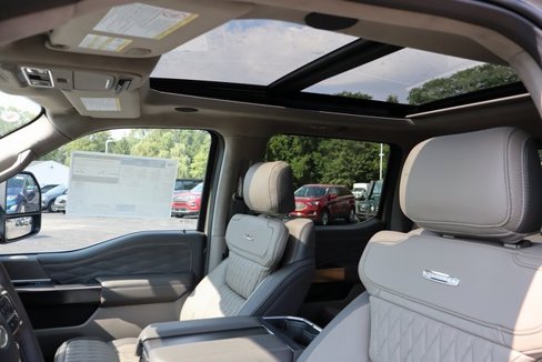 New 2026 Ford F350 Platinum w/ Platinum Plus Package image 5