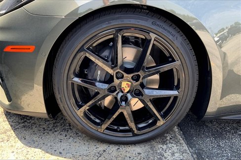 New 2025 Porsche Panamera 4 image 15