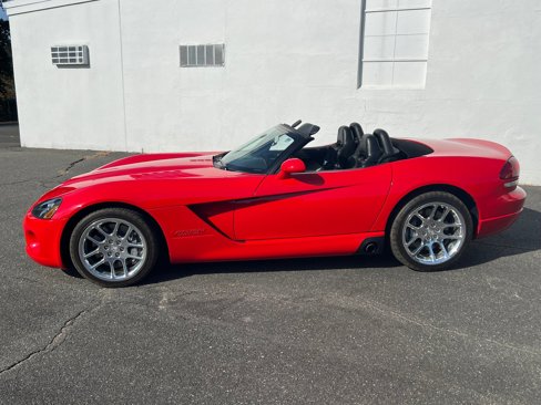 Used 2003 Dodge Viper SRT-10 image 3