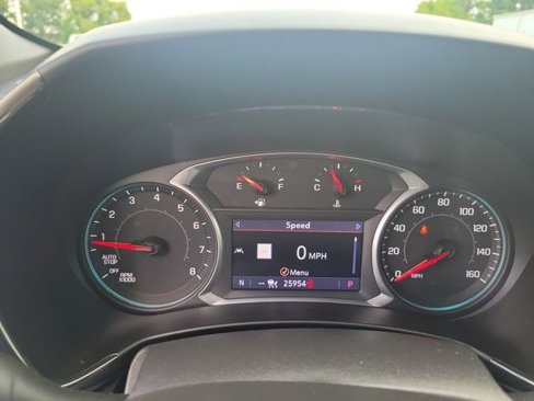 Used 2022 Chevrolet Equinox RS w/ RS Leather Package image 19