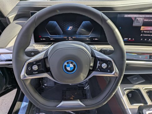 New 2025 BMW i7 eDrive50 w/ Premium Package image 16