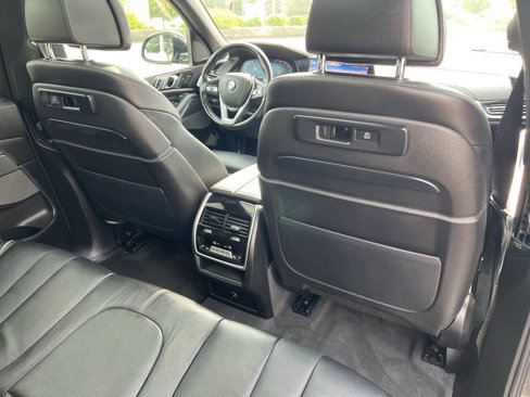 Used 2019 BMW X5 xDrive50i w/ Executive Package image 25