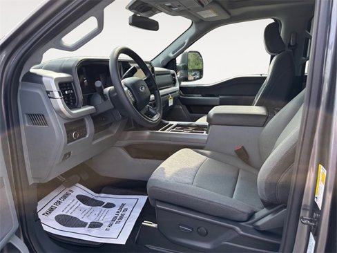 New 2025 Ford F350 XLT w/ Black Appearance Package image 9