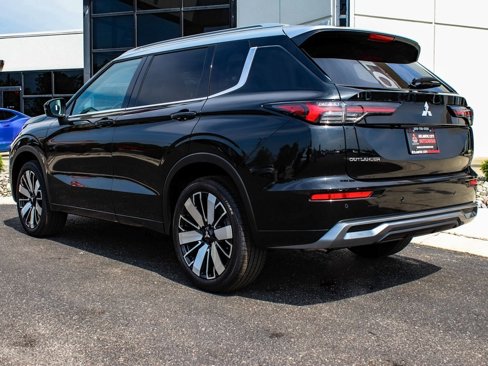 New 2025 Mitsubishi Outlander AWD image 4