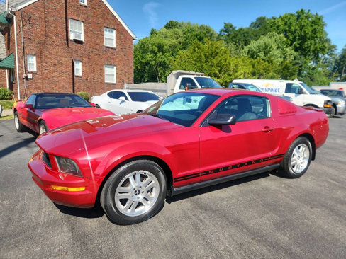 Used 2008 Ford Mustang Premium image 2