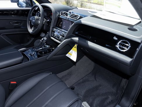 New 2025 Bentley Bentayga image 4