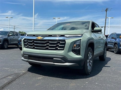 New 2026 Chevrolet Equinox LT w/ Convenience Package II image 3