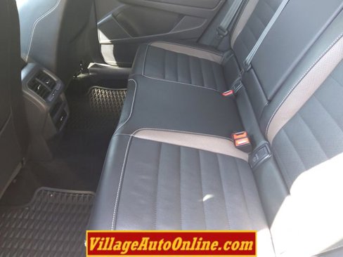 Used 2022 Volkswagen Taos SEL image 26