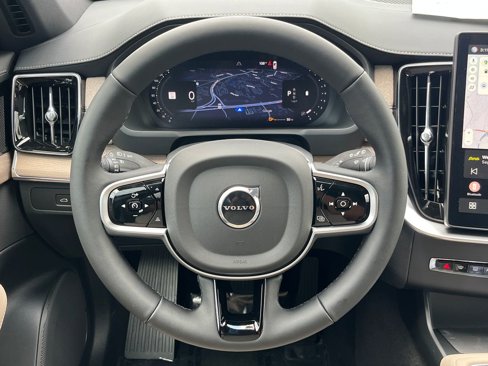 New 2026 Volvo XC90 B6 Plus w/ Protection Package Premier image 18