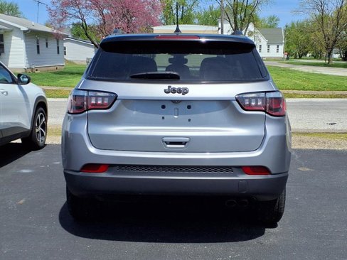 Used 2019 Jeep Compass Altitude image 26