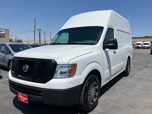 Used 2019 Nissan NV 2500 SV image 2