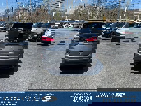 Used 2024 Ford Edge SE image 42