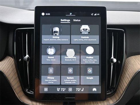 New 2026 Volvo XC60 B5 Plus w/ Protection Package Premier image 16