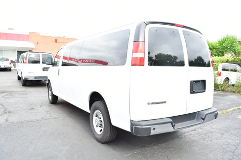 Used 2024 Chevrolet Express 3500 LT w/ LT Preferred Equipment Group image 5
