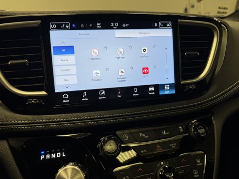 New 2026 Chrysler Pacifica Limited image 33