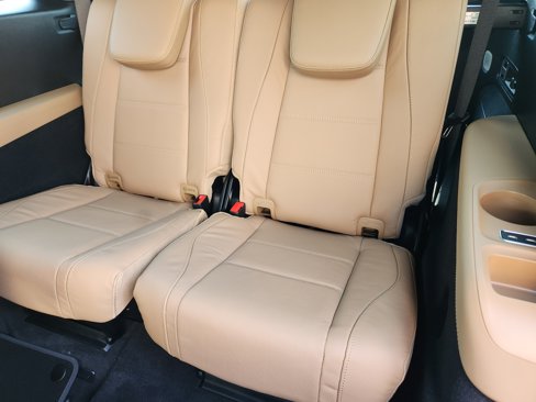 New 2026 Mercedes-Benz GLS 450 4MATIC image 32