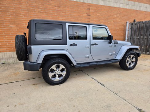 Used 2018 Jeep Wrangler Unlimited Sahara image 5