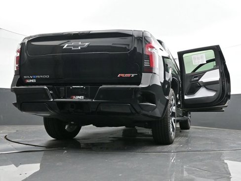 New 2025 Chevrolet Silverado EV RST image 69