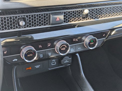 Used 2024 Honda Civic EX-L image 17