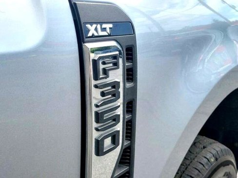 Used 2024 Ford F350 XLT image 6