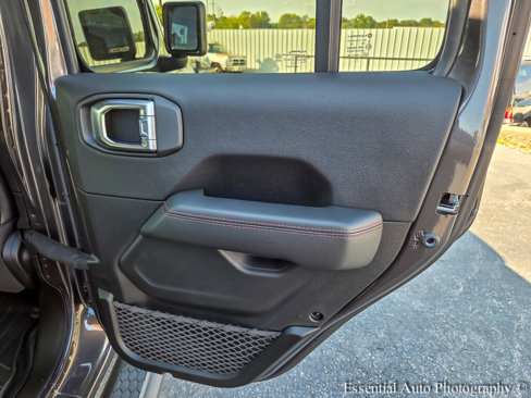 Used 2021 Jeep Wrangler Unlimited Rubicon image 32
