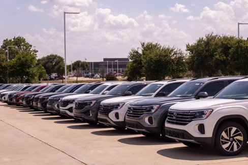 New 2025 Volkswagen Atlas Cross Sport SE image 13