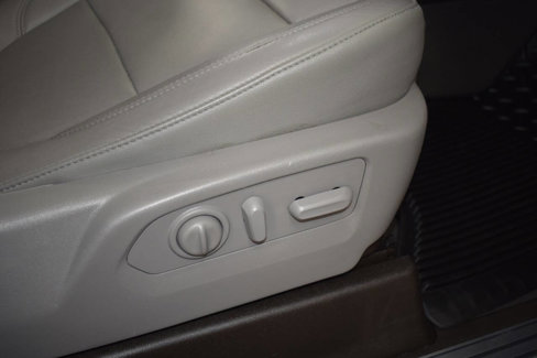 Used 2019 Chevrolet Silverado 1500 LTZ w/ LTZ Premium Package image 39