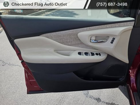 Used 2023 Nissan Murano SL image 21