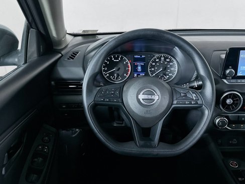 Used 2024 Nissan Sentra S image 17