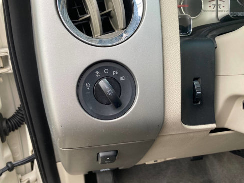 Used 2007 Ford Expedition EL Limited image 24