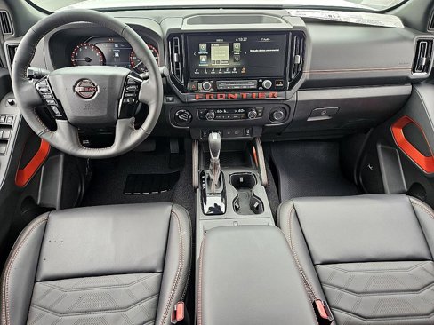 New 2025 Nissan Frontier PRO-4X image 10