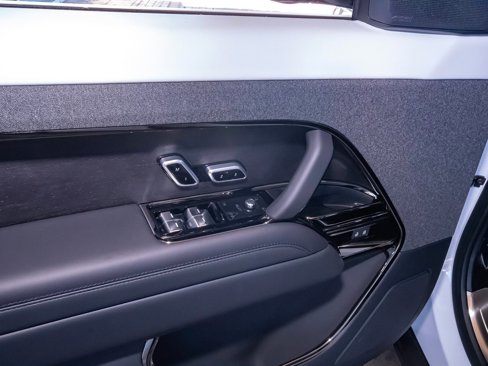 New 2025 Land Rover Range Rover Sport Dynamic SE image 31
