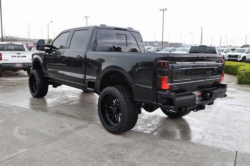 Used 2025 Ford F350 Platinum w/ Platinum Plus Package image 4