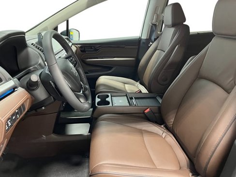 New 2026 Honda Odyssey Touring image 15