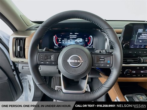 New 2025 Nissan Pathfinder Platinum image 11