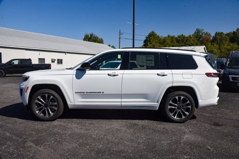 New 2025 Jeep Grand Cherokee L Overland image 6