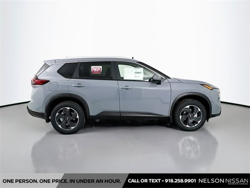 New 2026 Nissan Rogue SV image 4