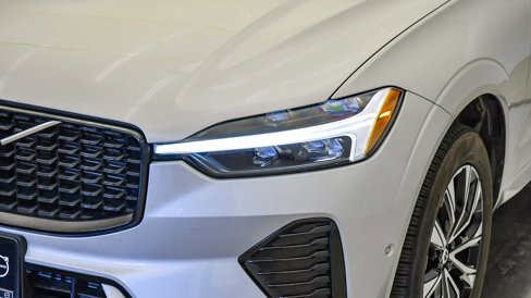 Certified 2025 Volvo XC60 B5 Plus image 9