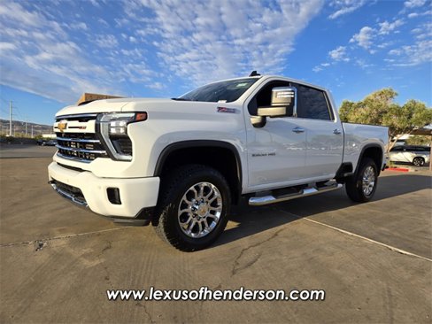 Used 2025 Chevrolet Silverado 2500 LT w/ Z71 Chrome Sport Edition image 2