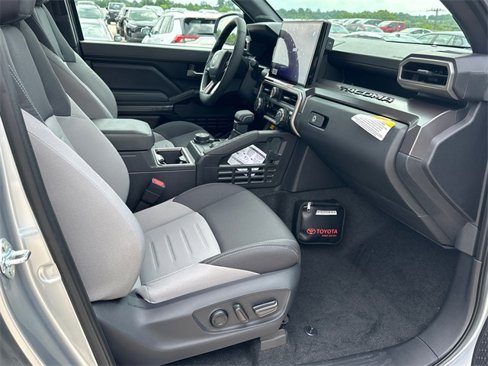New 2025 Toyota Tacoma TRD Off-Road image 9